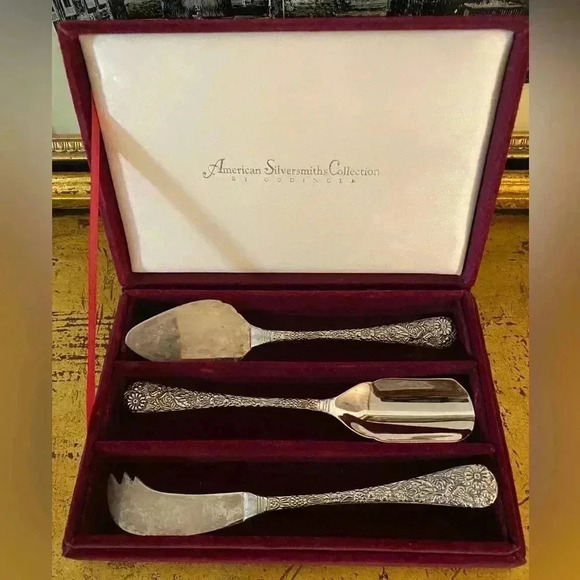 Godinger American Silversmith Serveware 3 Piece Collection in Velvet Box - Picture 6 of 9